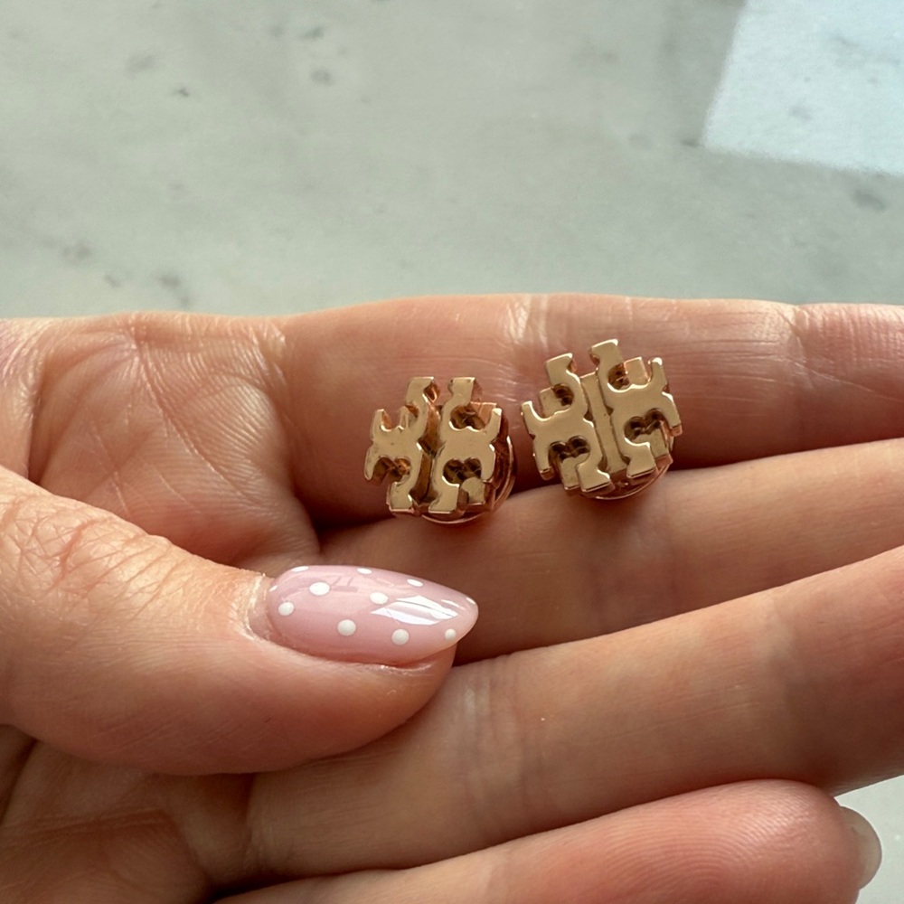 TORY BURCH rose gold logo stud earrings